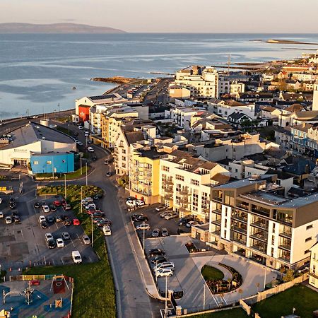 Shoreline Apartments Голуей Екстериор снимка