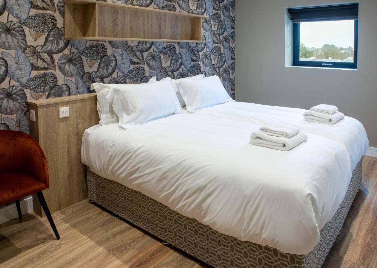 Shoreline Apartments Голуей Екстериор снимка