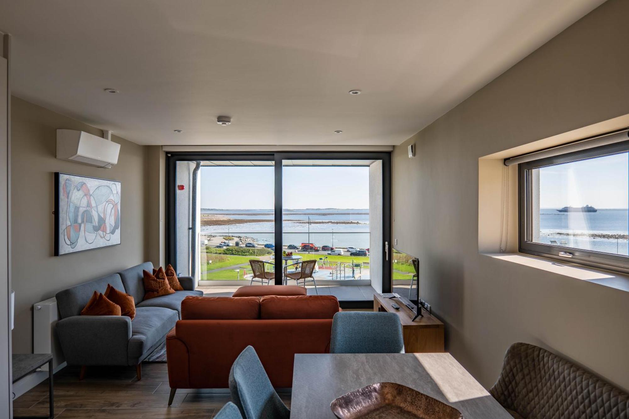 Shoreline Apartments Голуей Екстериор снимка
